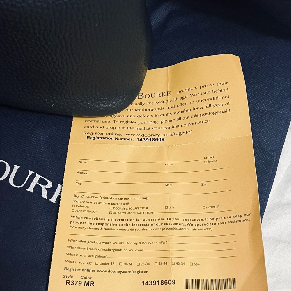 Dooney & Bourke Navy &Tan Pebbled Leather Lexington /Dust Bag /Original Reg.incl - Picture 3 of 16